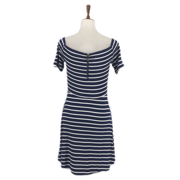 White House Black Market Fit and Flare Dress - Picture 4 of 7